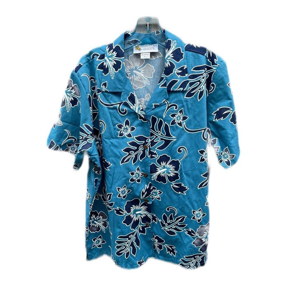 Alohawears men’s size L 100% cotton button up made in Hawaii shirt.